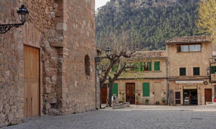 Valldemosa Sleep & Hike Valldemossa  Esterno foto